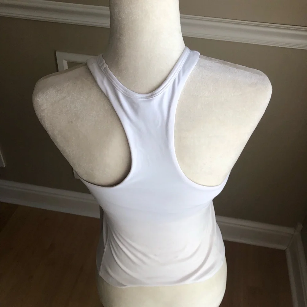 New Lululemon waist length V-neck tennis tank - Picture 10 of 13